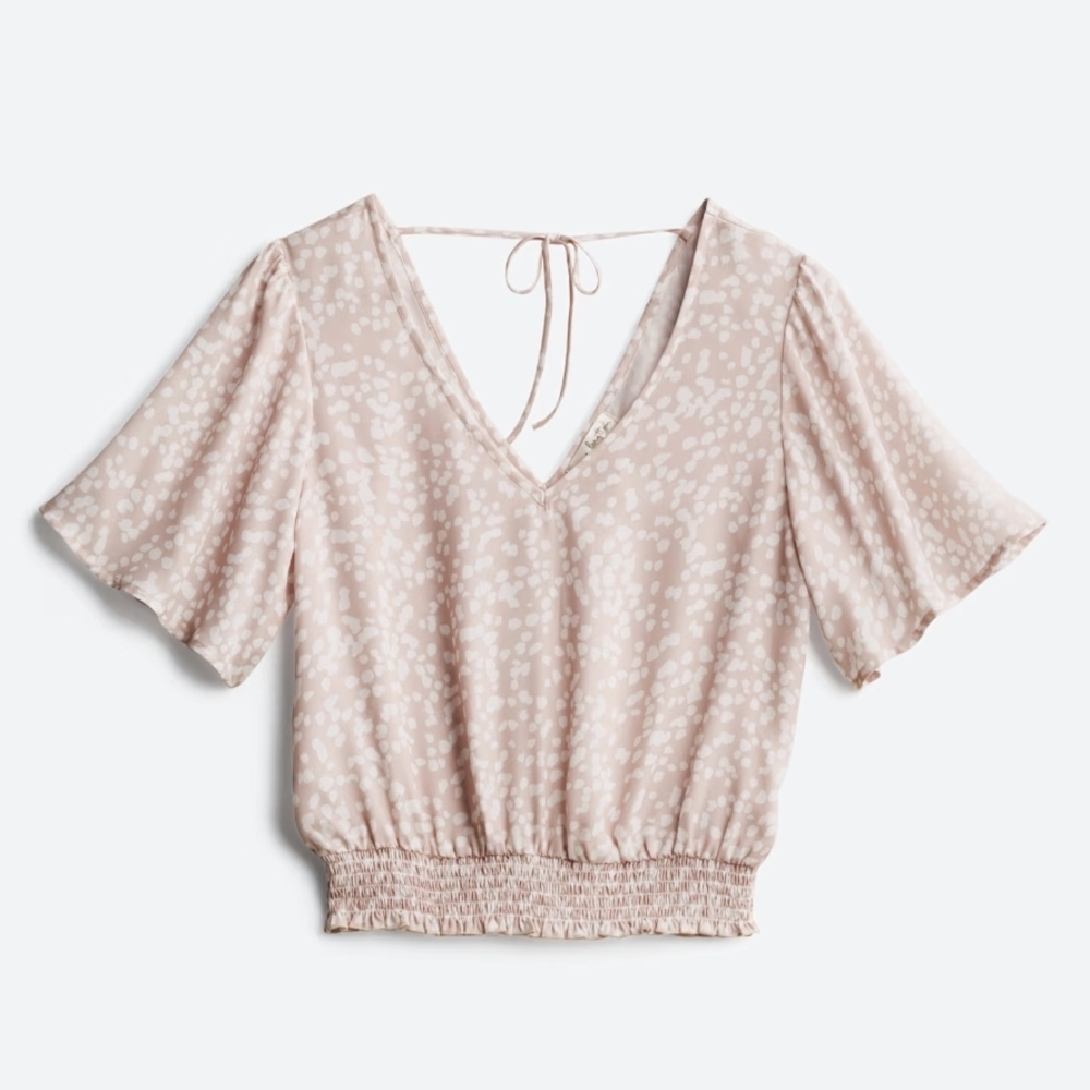 Stitch Fix - Nine Britton - Elegant Cream Women's Top Size M